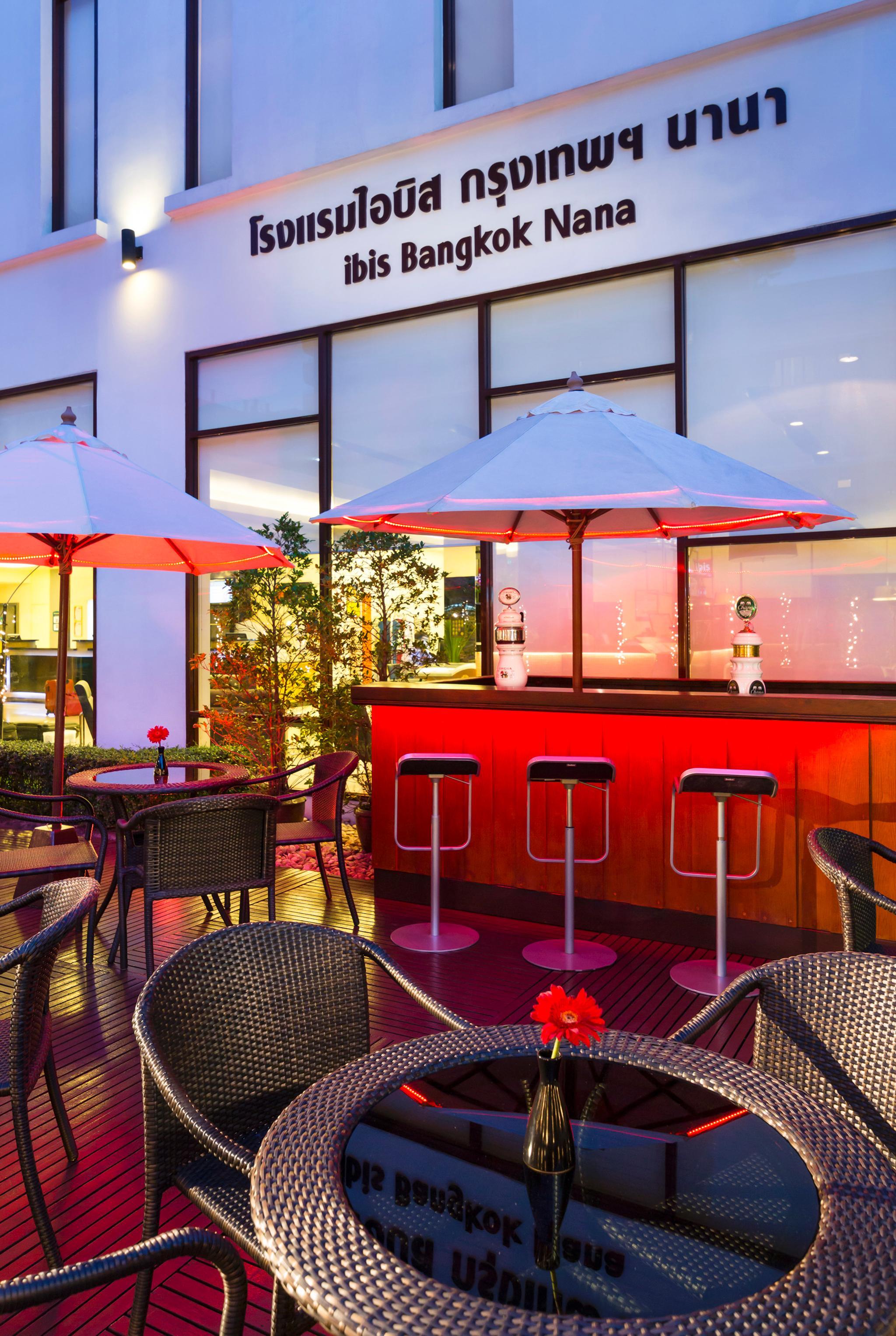 Ibis Bangkok Sukhumvit 4 Hotell Exteriör bild